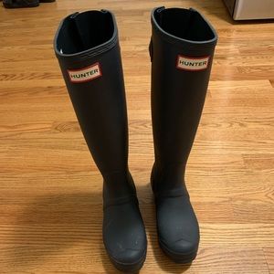 HUNTER EUC Navy Rainboots